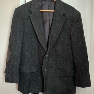 Men’s black wool blazer.
